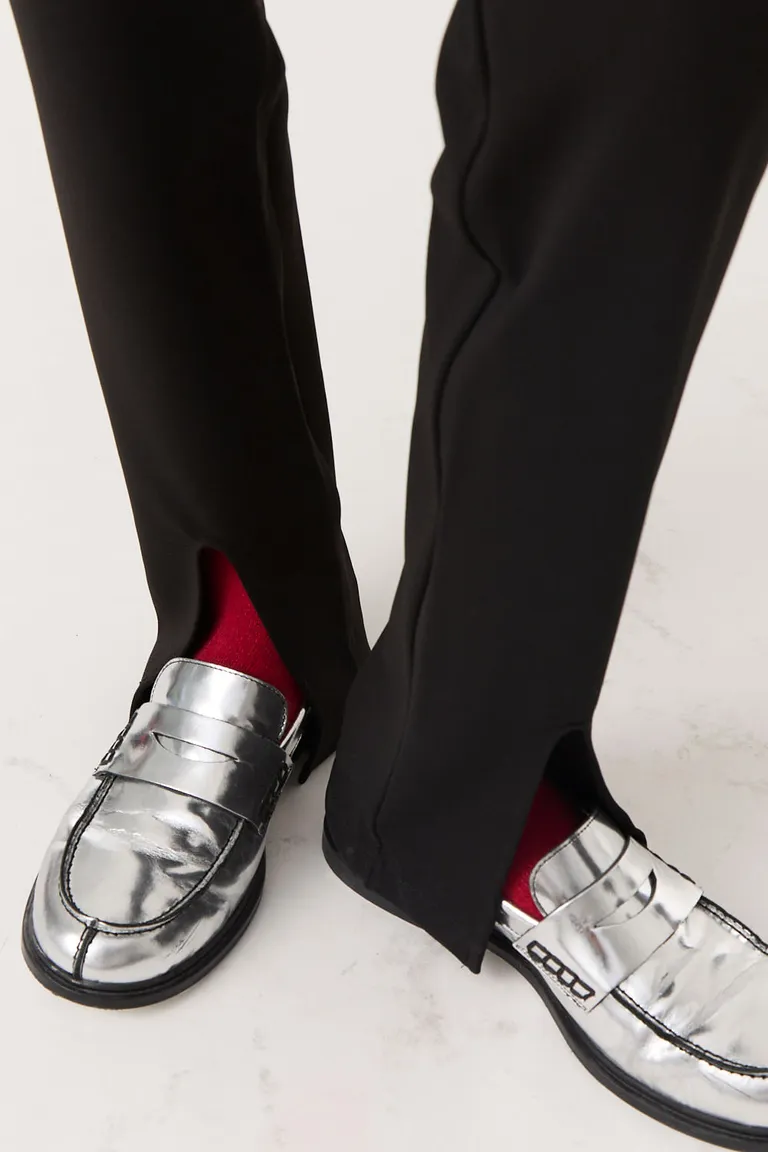 Pantalón tiro medio con abertura frontal en el ruedo de Furzai en Pantalones para argentina