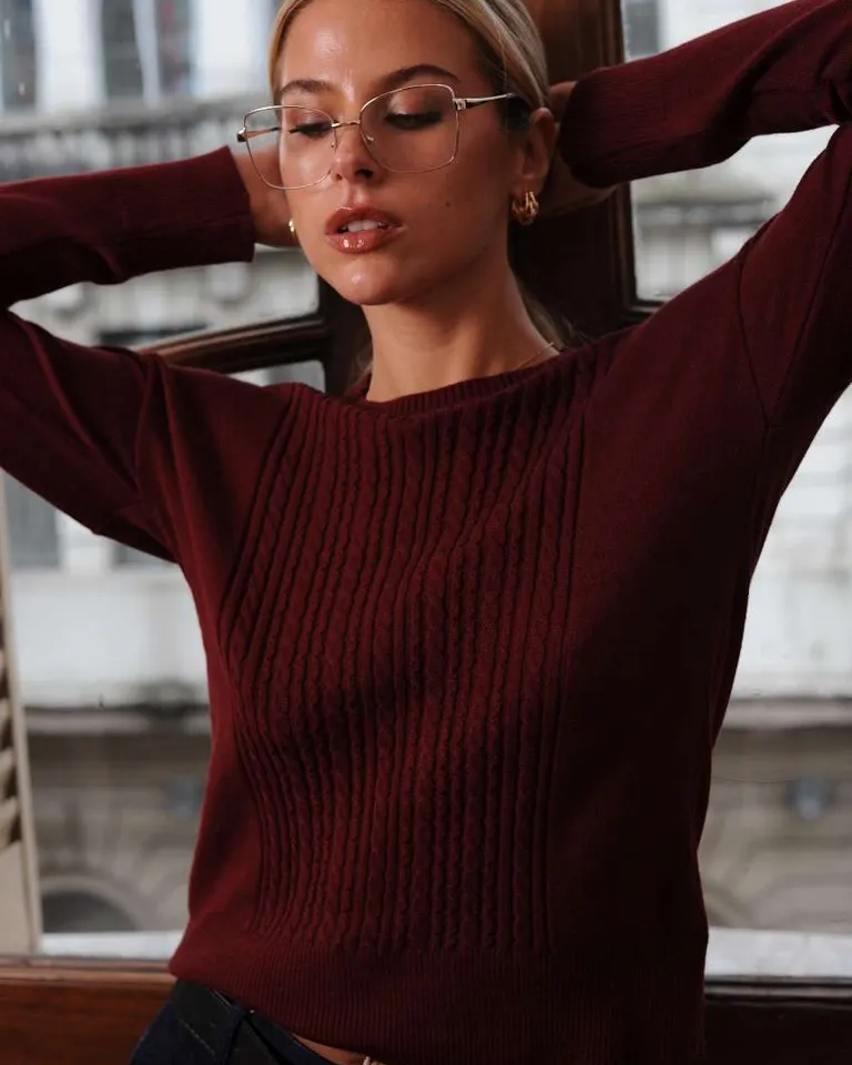 Buzo de pechera de ochitos en tono rojo para mujer de Hesed en Buzos y Sweaters para argentina