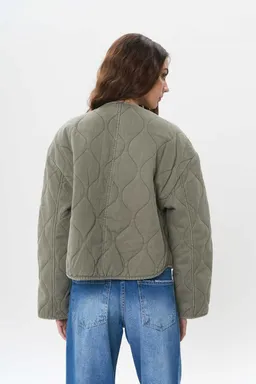 Chaqueta meg pistacho de Magda en Chaquetas para argentina