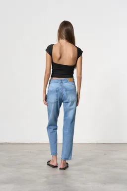 Mom roger de Magda en Tops para argentina
