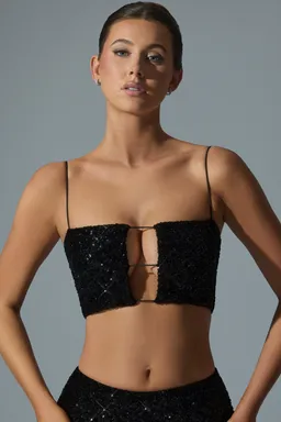 Crop top recortado negro adornado de Oh Polly en Tops para argentina