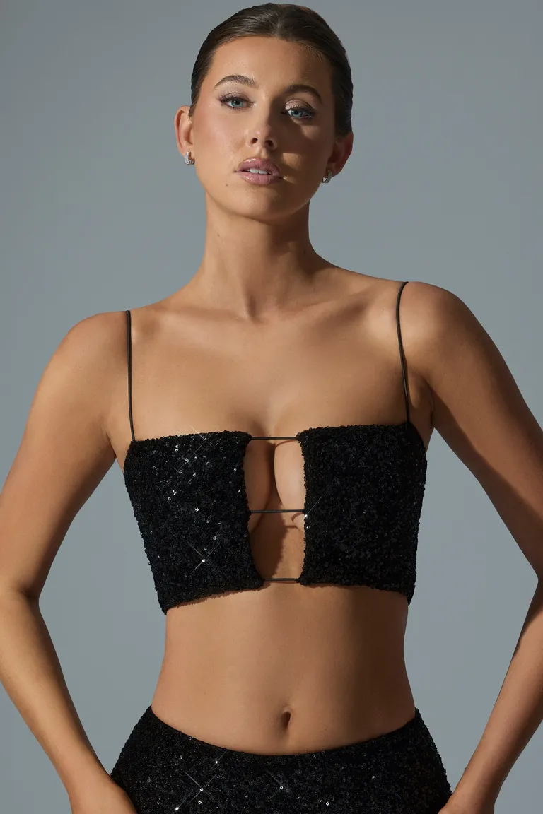 Crop top recortado negro adornado de Oh Polly en Tops para argentina