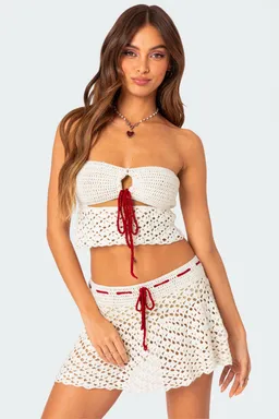 Top crochet strapless jaslene de Edikted en Swimwear y Beachwear para argentina