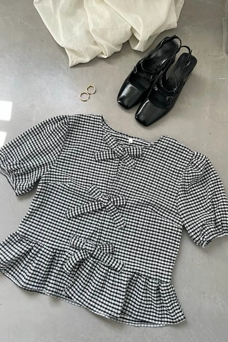 Blusa con Volados de Hesed en Blusas para argentina