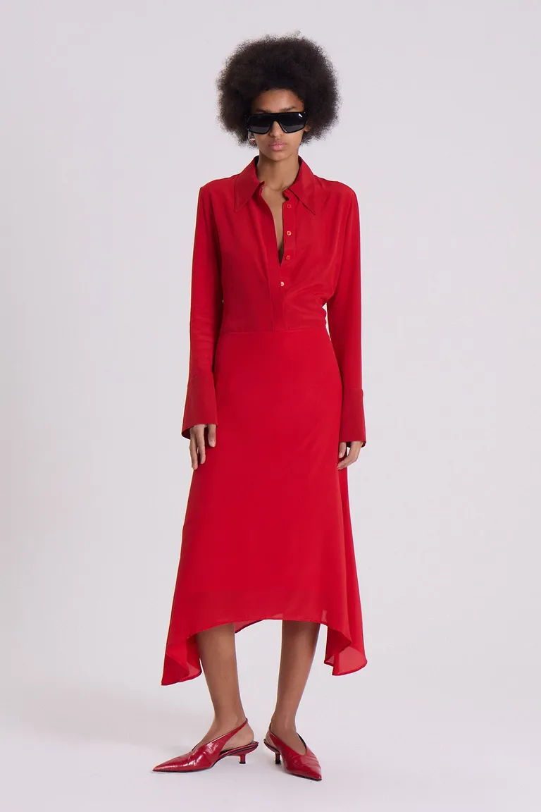 Falda midi de seda natural en un elegante rojo de Maria Cher en Faldas para argentina