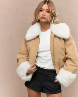Cazadora peluche piel sintética de Missguided en Chaquetas para argentina