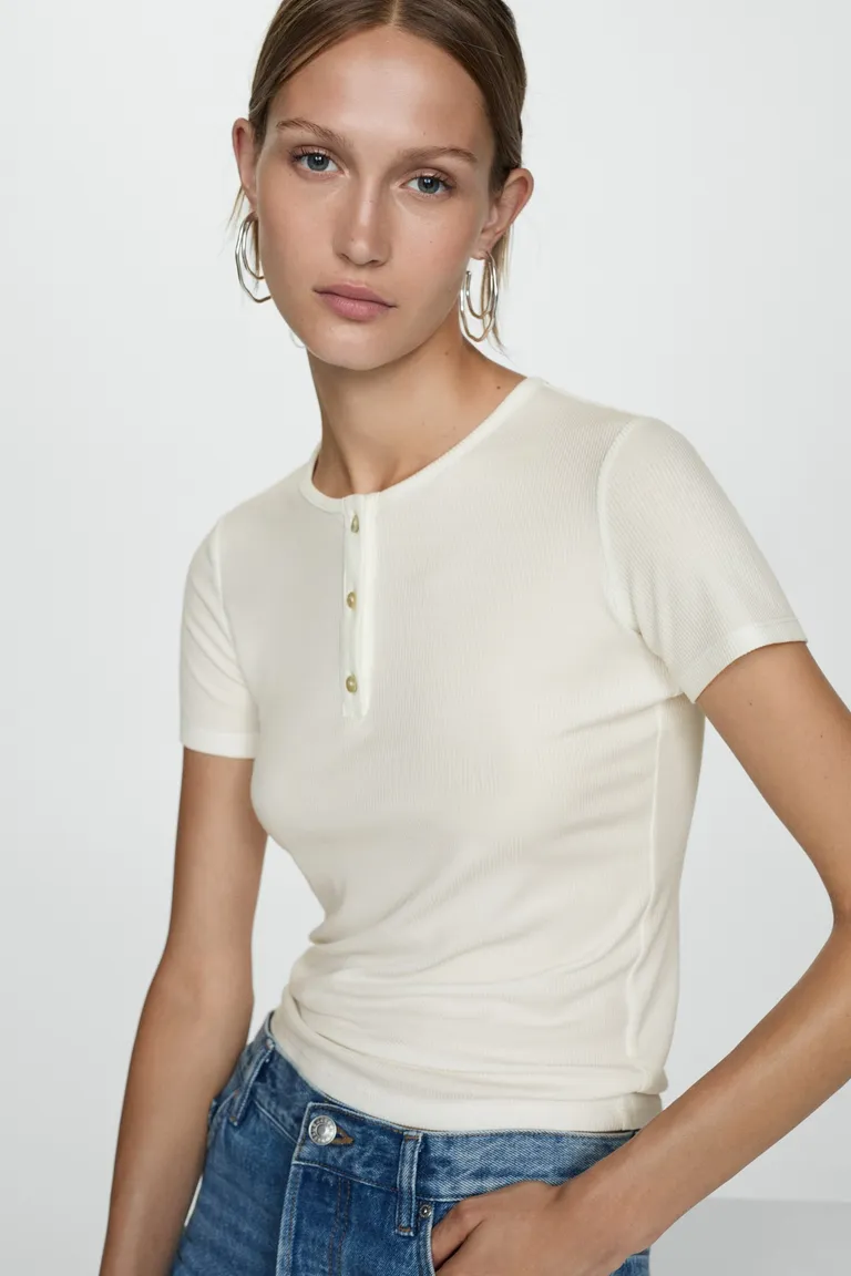 Remera lyocell botones de Mango en Remeras para argentina