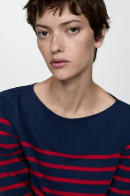 Remera rayas cuello barco de Mango en Remeras para argentina