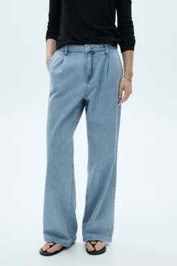 Jeans wideleg con pinzas de Mango en Pantalones para argentina