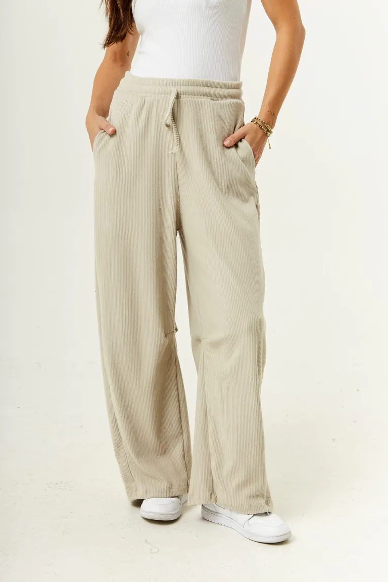 Pantalón ancho de vestir en morley lanilla para mujer de Belle en Pantalones para argentina