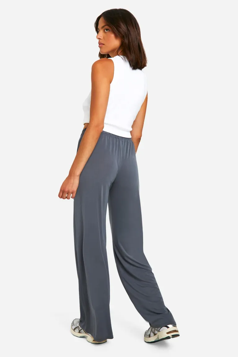 Pantalón Ancho Fruncido Melocotón de Boohoo Pantalones Charcoal