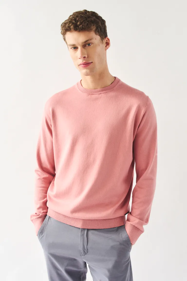 Sweater básico de manga larga en color rosa - Prenda cómoda y de fácil combinación de Bensimon en Buzos y Sweaters para argentina