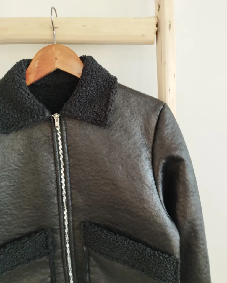 Chaqueta de corderito marrón con bolsillos delanteros, ideal para el clima frío de Lemmon en Chaquetas para argentina