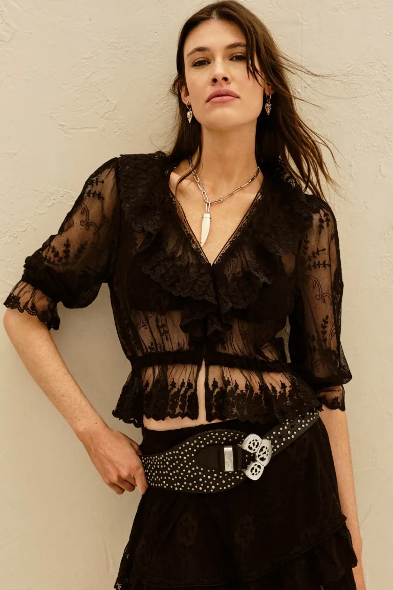 Sofisticada camisa de tul bordado con volados y encajes para mujer de Rapsodia en Camisas para argentina