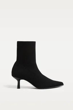 Botines de tacón knit de Stradivarius en Botas y Botinetas para argentina