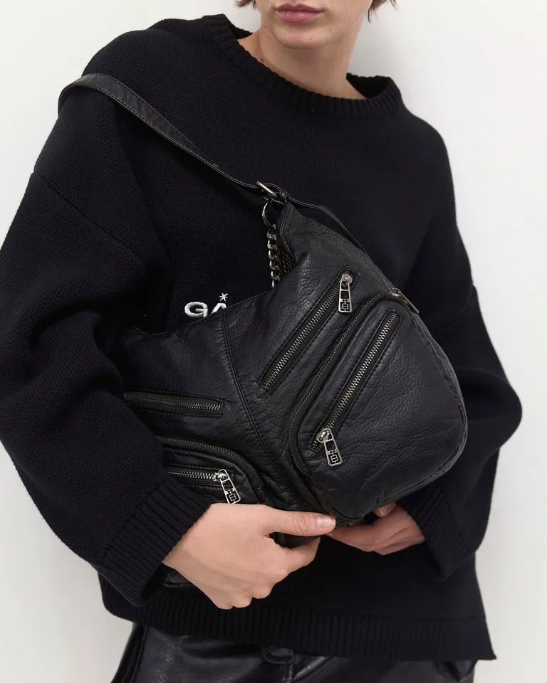 Bolso de mano femenino con efecto cuero lavado, múltiples bolsillos y cierre con mosquetón removible de Prüne en Bolsos y Carteras para argentina