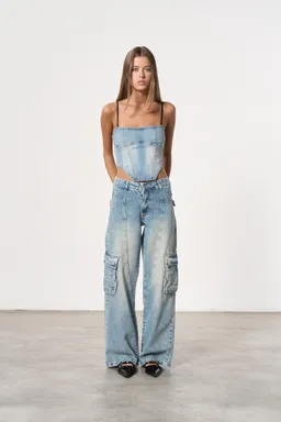 Jean denim cargo tyler ancho de Magda en Pantalones para argentina