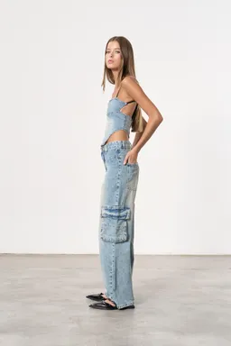 Jean denim cargo tyler ancho de Magda en Pantalones para argentina