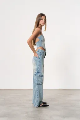 Jean denim cargo tyler ancho de Magda en Pantalones para argentina