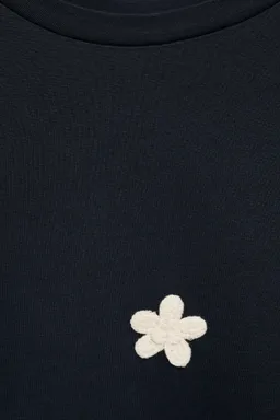 Camiseta manga corta flores de Mango en Remeras para argentina