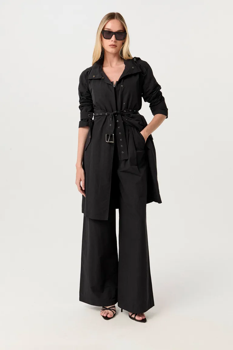 Pantalón argo de tiro alto y pierna ancha en color negro de Markova en Pantalones para argentina