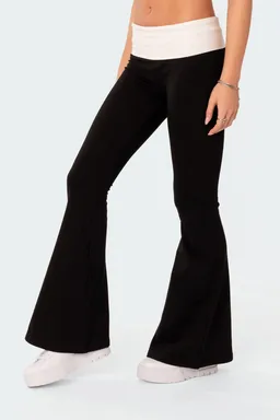 Leggings acampanadas con doblez de Edikted en Pantalones para argentina