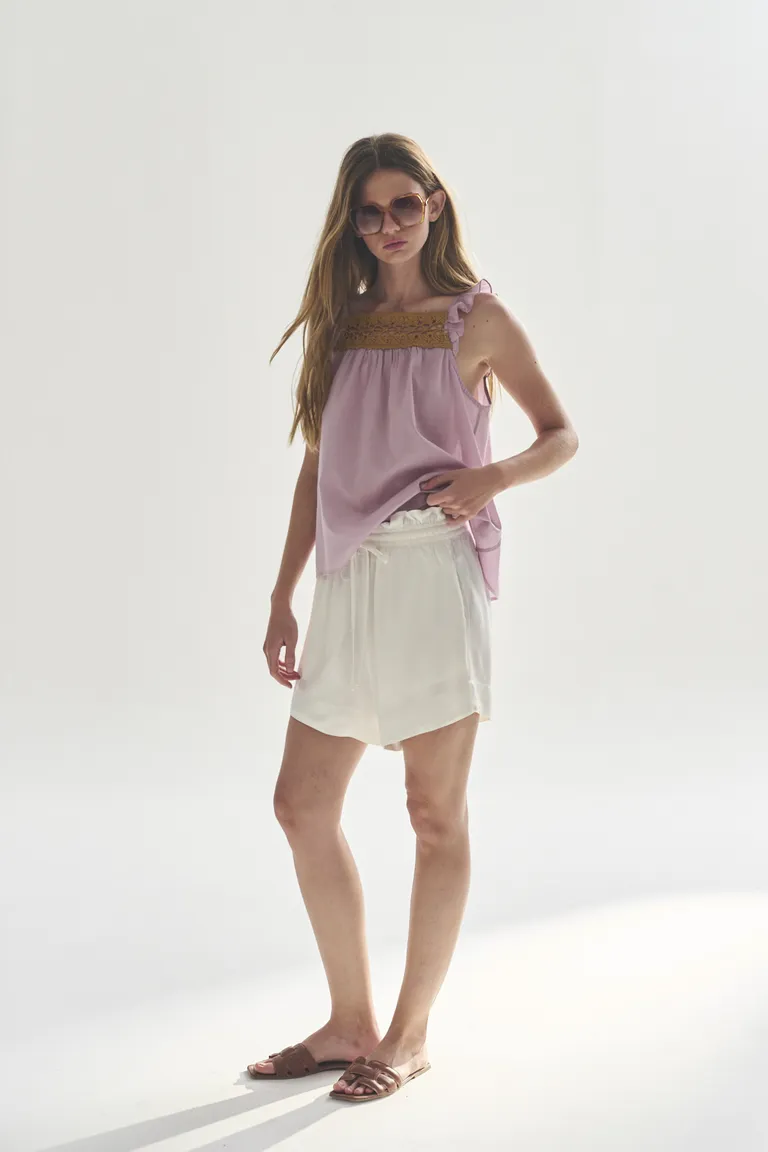 Vestido corto rosa de diseño ligero y fresco para un estilo casual y versátil de Akiabara en Vestidos para argentina