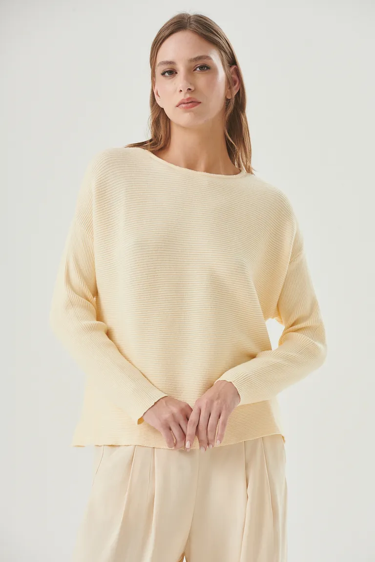 Suéter oversize acanalado horizontal en color amarillo de Sweet en Buzos y Sweaters para argentina