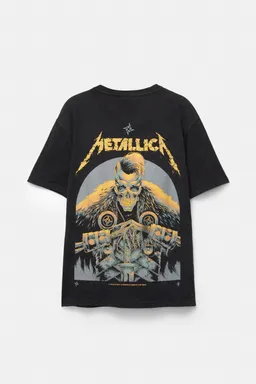 Remera metallica de Pull&Bear en Remeras y Polos para argentina