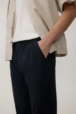 Pantalón semijogger popelina de Lefties en Pantalones para argentina