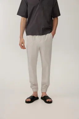 Pantalón semijogger popelina de Lefties en Pantalones para argentina