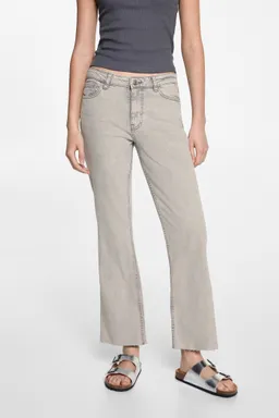 Jeans flare crop de Mango Teen en Pantalones para argentina