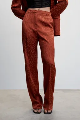 Pantalón satinado con topos de Mango en Pantalones para argentina