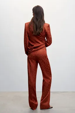 Pantalón satinado con topos de Mango en Pantalones para argentina