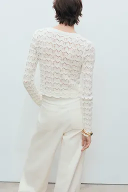 Cárdigan crochet con lazo de Mango en Buzos y Sweaters para argentina