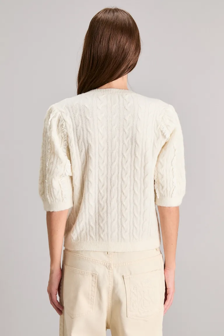 Cardigan de tejido romántico con diseños de trenzas y aranes de Kosiuko en Buzos y Sweaters para argentina