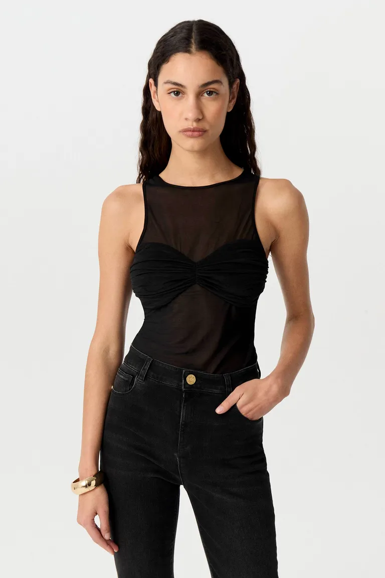 Top de organza de punto con escote a la base y recorte tipo corazón de Markova en Tops para argentina