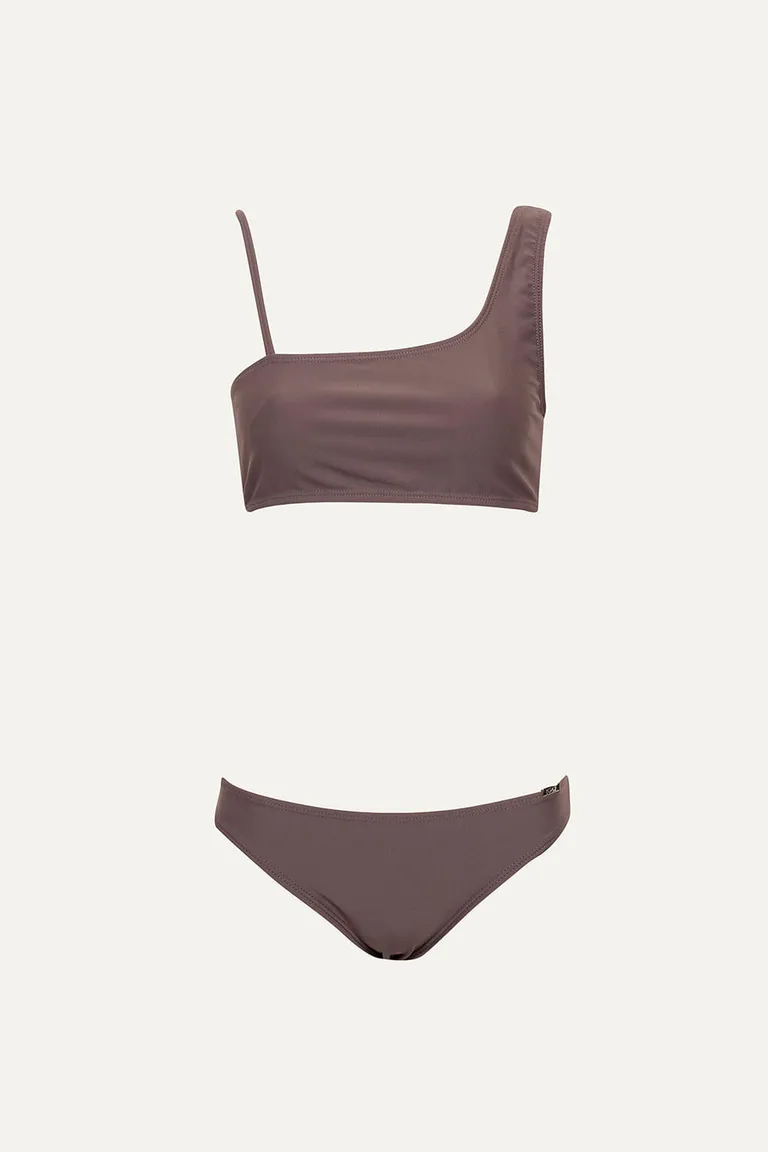 Bikini de dos piezas con diseño asimétrico y corte cómodo para lucir en la playa o la piscina de 47 Street en Swimwear y Beachwear para argentina