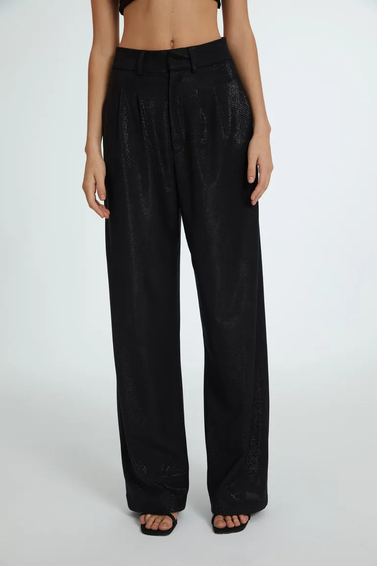 Pantalón negro elegante y brillante con corte recto y ajuste regular de Naíma en Pantalones para argentina