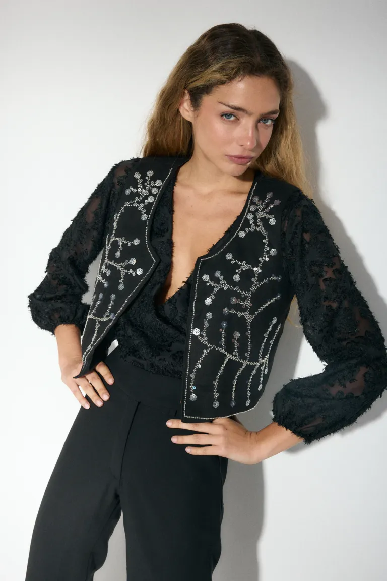 Chaleco bordado con hilo de lurex y lentejuelas para mujer de Audaz en Chalecos para argentina