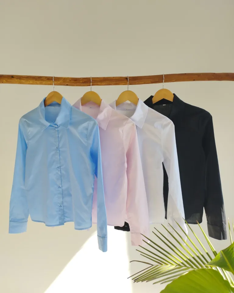Camisa básica de poplin con lycra en tonos azules, blancos y negros de Lemmon en Camisas para argentina