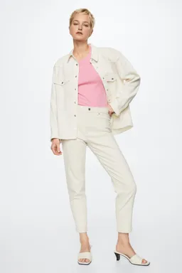 Jeans mom confort tiro alto de Mango en Pantalones para argentina