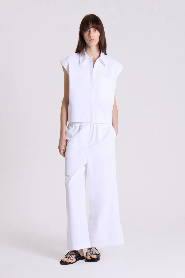 Camisa blanca sin mangas de diseño recto y cuello camisero de Maria Cher en Camisas para argentina