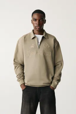 Sudadera cremallera cuello polo de Pull&Bear en Buzos y Sweaters para argentina