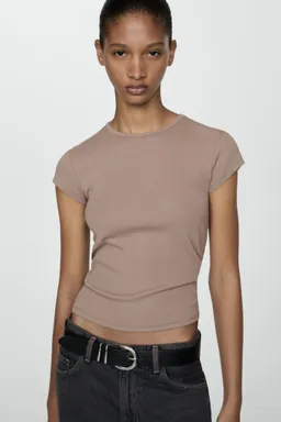 Remera manga corta punto de Mango en Remeras para argentina