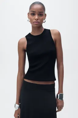 Top punto canalé de Mango en Tops para argentina