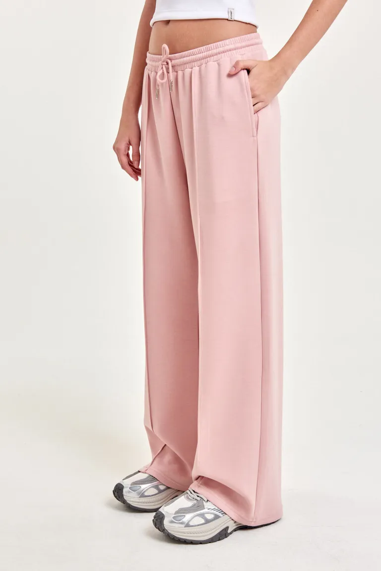 Pantalón softy de tiro medio para mujer con detalles metálicos y cordón ajustable de 47 Street en Pantalones para argentina