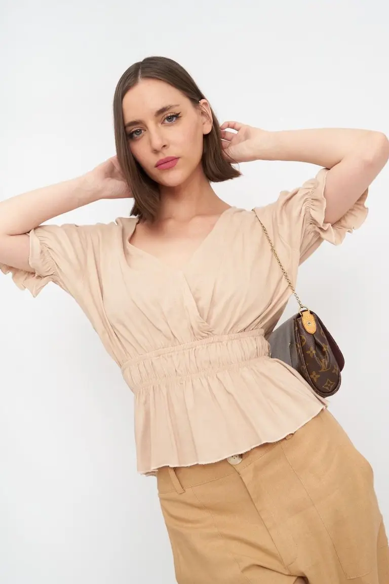 Blusa con Frunces de Hesed en Blusas para argentina