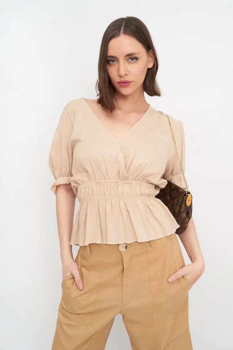 Blusa con Frunces de Hesed en Blusas para argentina