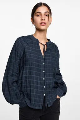 Blusa cuadros con lazo de Mango Teen en Blusas para argentina